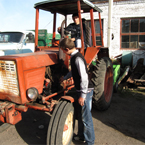 На старому тракторі до щасливого майбутнього не доїдеш